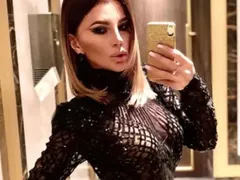 И Есил Дюран се ваксинира