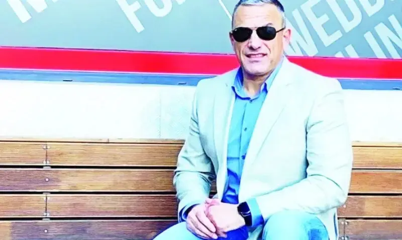 Юксел Кадриев на море с Виктория Петрова