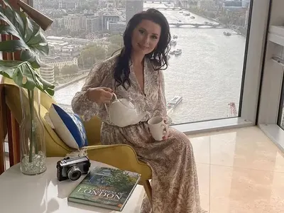 Кобилкина продава обувките си за 5 лева