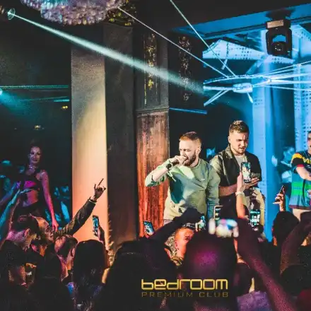 Криско най-после доведе 2Bona в София