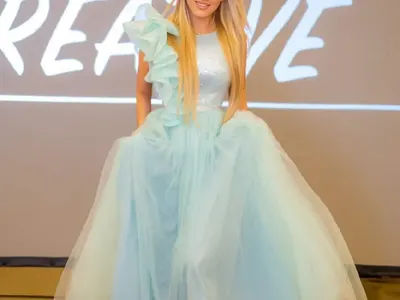 Лейди България 2021 Александрина Йорданова помага в развитието на млади дами (Снимки)