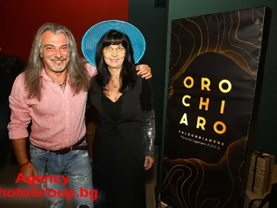 Лорд Евгени Минчев след „Певец на годината“: Кацарова с чанта, Велчев с маргарити в очите, Халваджиян и Пенкова- един уютен моден дует и още  СНИМКИ