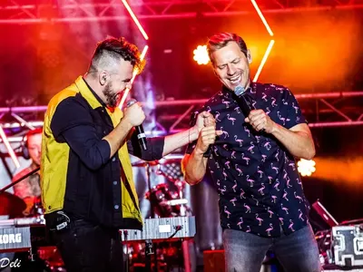 Лорд Евгени Минчев захапа гърдите на Папи Ханс, панталона на Наско Месечков  и още + СНИМКИ