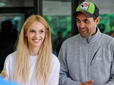 Луиза Григорова чукна 31, вече е с дълга руса коса