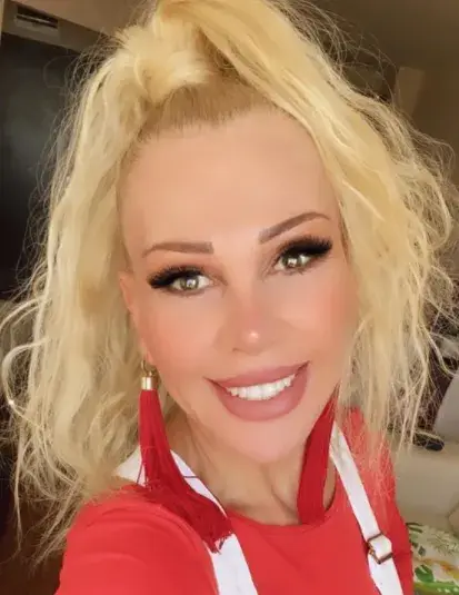 Луна изгоря на плажа