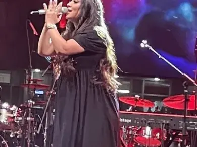 Мария Илиева с огромен корем на сцената,  а-ха да роди (Уникални снимки)