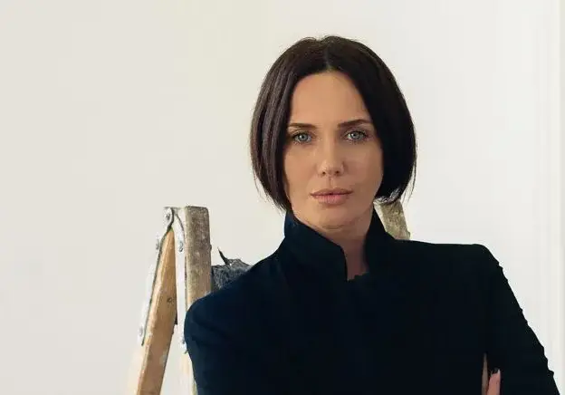 Мария Силвестър се задоволява, вижте как (Папарашко фото)