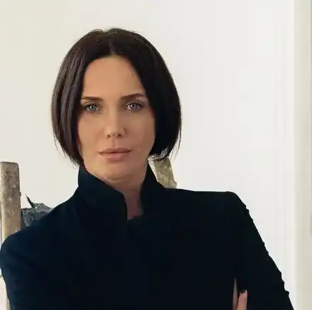 Мария Силвестър се задоволява, вижте как (Папарашко фото)