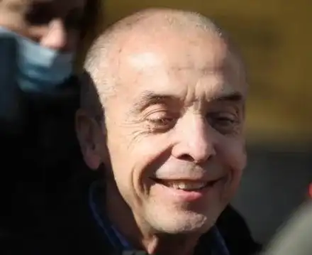 Машина: Доц. Мангъров се хвали с ново гадже