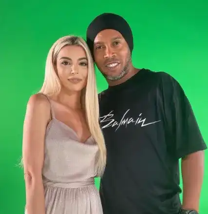 Мегз купонясва с Роналдиньо