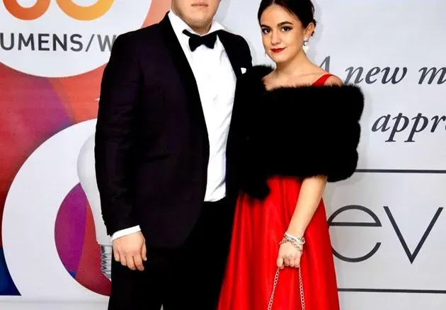 Министерска щерка залюби рали пилот