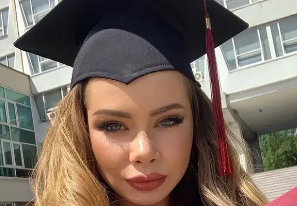 Мис София разпитва бандити! Красавицата се дипломира успешно