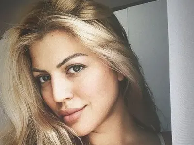 Мисис България Анна Стефанова бременна с трето (СНИМКИ)