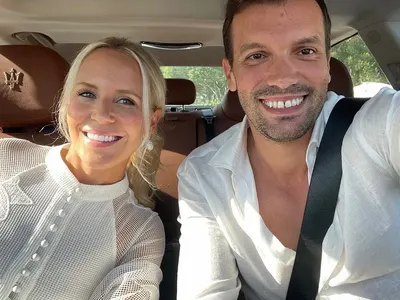 Мистър България 2009 предложи брак на колене (СНИМКИ)