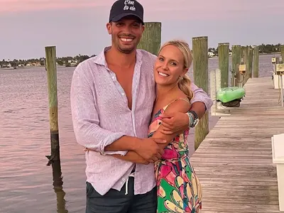 Мистър България 2009 предложи брак на колене (СНИМКИ)