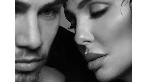 Николета Лозанова подкрепя прайда (Горещи снимки)