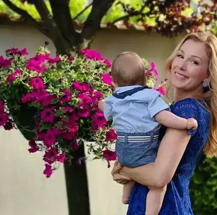 Николета Маданска сияе с Йоан! (Детето стана на 7 месеца)