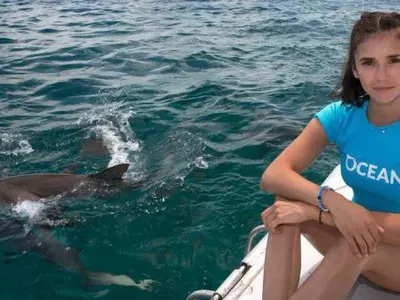 Нина Добрев и Лео ди Каприо спасяват акули (Родната актриса продуцира филм за хищниците)