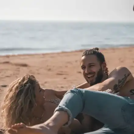 Папи Ханс обира магазин с гаджето