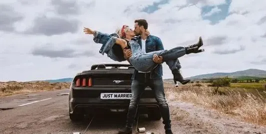 Поли Генова: Аз съм най-щастливата булка