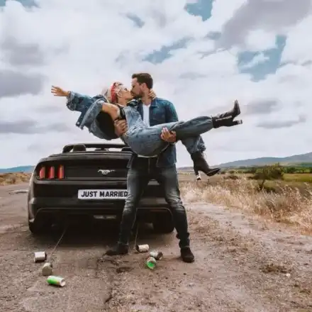 Поли Генова: Не съм се омъжила! Дори майка ми се изненада (Певицата се надява Джоузеф да й предложи)