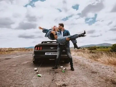 Поли Генова се омъжи тайно по дънки