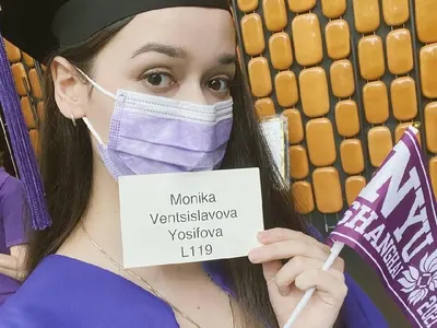 Сергей Станишев дипломира щерката в Шанхай (Ексклузивни снимки)