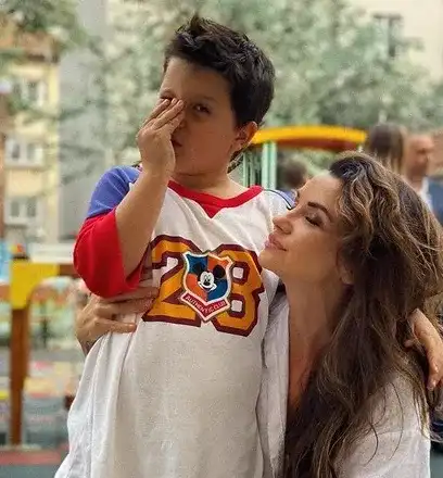 Синът на Блатечки му одра кожата