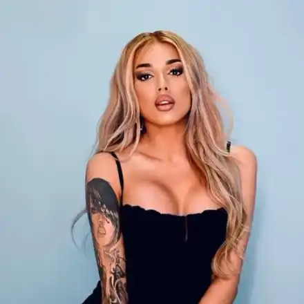 След силикона Диона с договор! (Вижте с коя музикална компания)