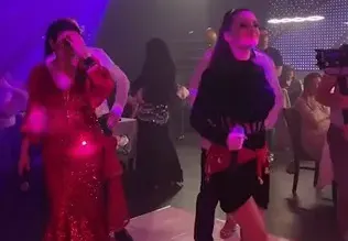Софка и Преслава въртят мазни кючеци на бала на Лоренцо