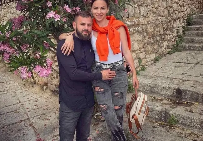 Спас Делев показа гаджето (Нападателят заведе Паолина в Гърция)