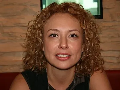 Стефания Колева  се е омъжвала и  в черно, и в бяло