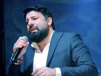 Тони Стораро има проблеми с гласа