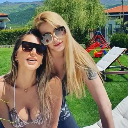 Ваня Щерева – първа дружка с Алекс Петканова