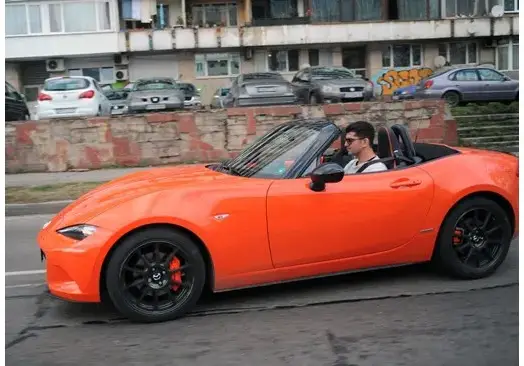 Внимание, опасен шофьор! Сашо Кадиев лети  по магистралата  с 200 км/ч