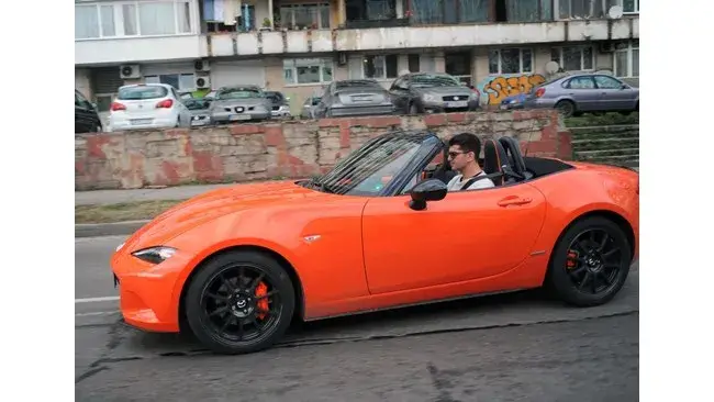 Внимание, опасен шофьор! Сашо Кадиев лети  по магистралата  с 200 км/ч