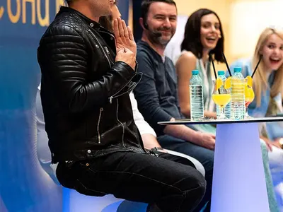 Звезда от \"Съни Бийч\" чукна на 32