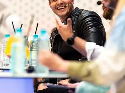 Звезда от \"Съни Бийч\" чукна на 32