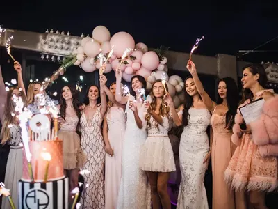 Звездни гости и нова колекция за 9 години Алеса