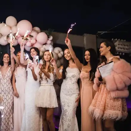 Звездни гости и нова колекция за 9 години Алеса