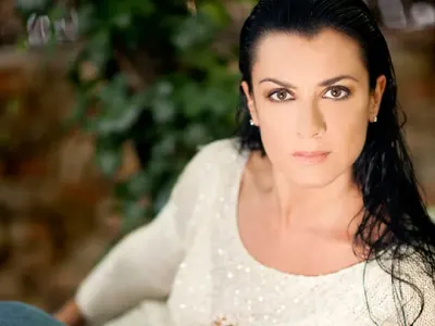 16-годишната щерка на Александрина Пендачанска се ваксинира!