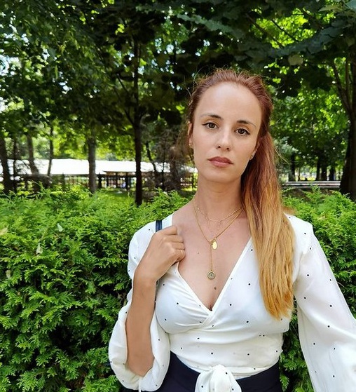 Радина Кърджилова се изруси