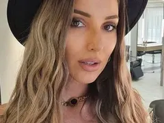 Алекс Петканова побеля на 27