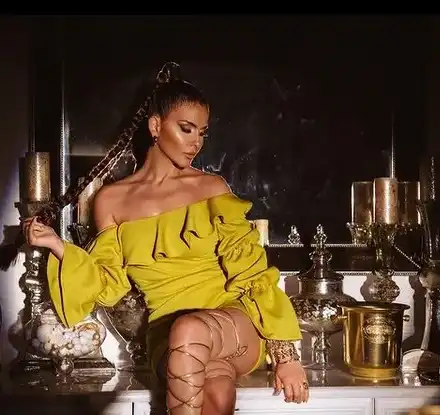 Анелия празнува рожден ден с шест торти (Снимки)