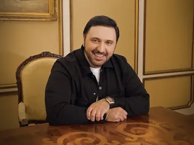 Ави Бенеди записва тоталния летен хит „Да гърмим“ на руски език (ВИДЕО)