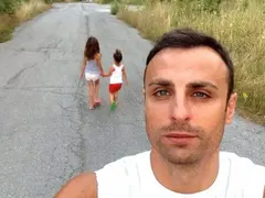 Бербатов се видя в чудо с щерките си (Деа и Елиа го подлудиха)