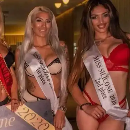 Без огромни бомби са участничките в конкурса „Мис Силикон“ 2021