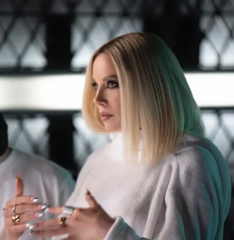 Бременност или раздяла с „Пайнер” принудиха Емилия да се оттегли от сцената?