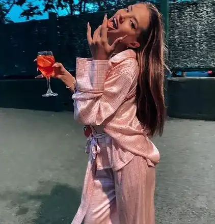 Дара се похвали с ново гадже (Първа снимка)