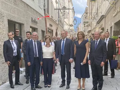 Деси Радева на разходка из виенските бутици